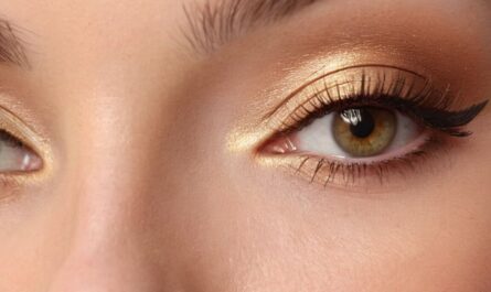 Wie müde Augen schminken